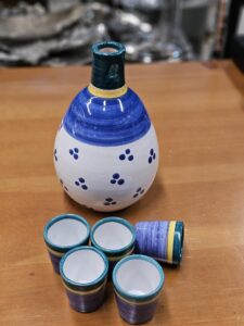 LIRO ceramic decanter and cups