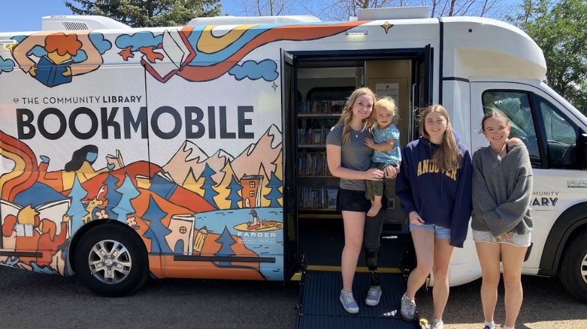 Bookmobile interns