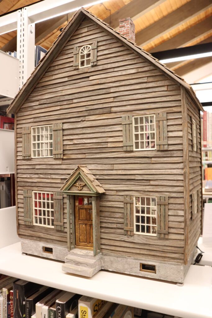 1776 Dollhouse Street Facade